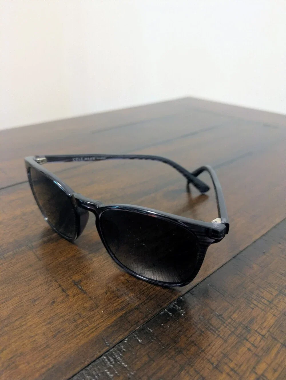 Cole Haan Polarized Square Sunglasses Smoke Horn (54-18-140)